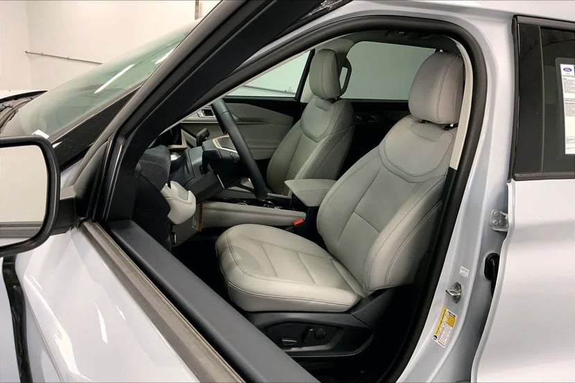 2026 Ford Explorer - Image 8