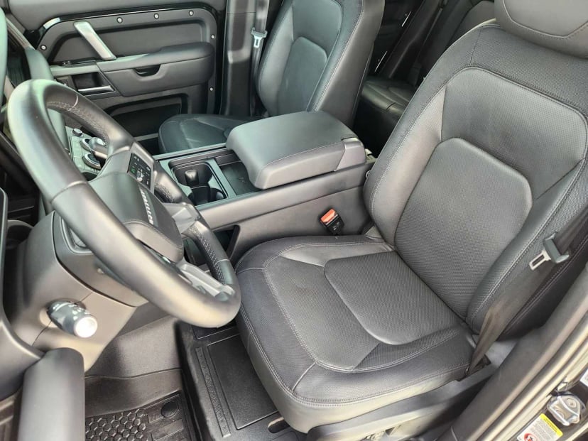 2024 Land Rover Defender - Image 12