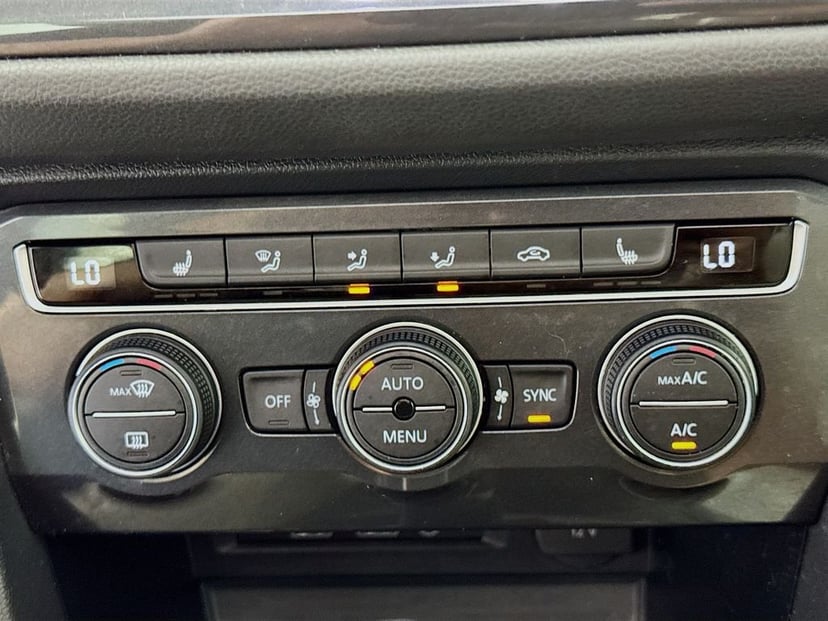 2019 Volkswagen Tiguan - Image 20