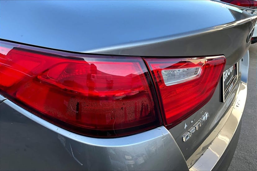 2015 Kia Optima - Image 27