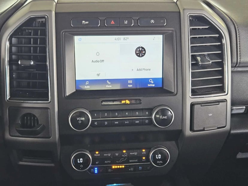 2021 Ford Expedition - Image 17