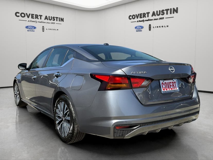 2024 Nissan Altima - Image 3