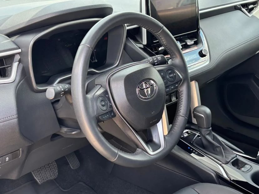 2025 Toyota Corolla Cross - Image 7