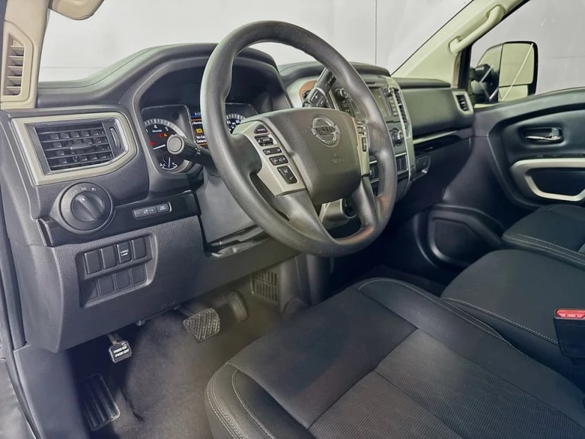 2019 Nissan Titan XD - Image 10