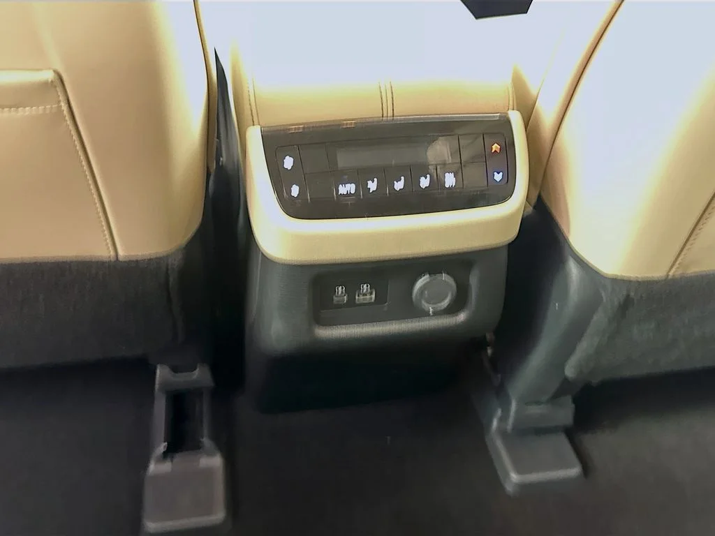 2023 INFINITI QX60 - Image 32