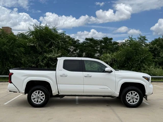 2026 Toyota Tacoma - Image 4
