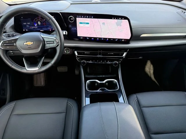 2025 Chevrolet Traverse - Image 21
