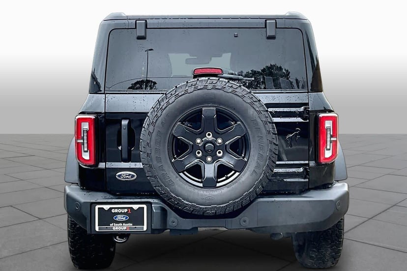2025 Ford Bronco - Image 4