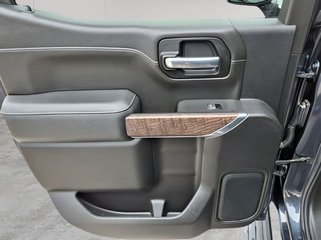 2021 GMC Sierra 1500 - Image 17