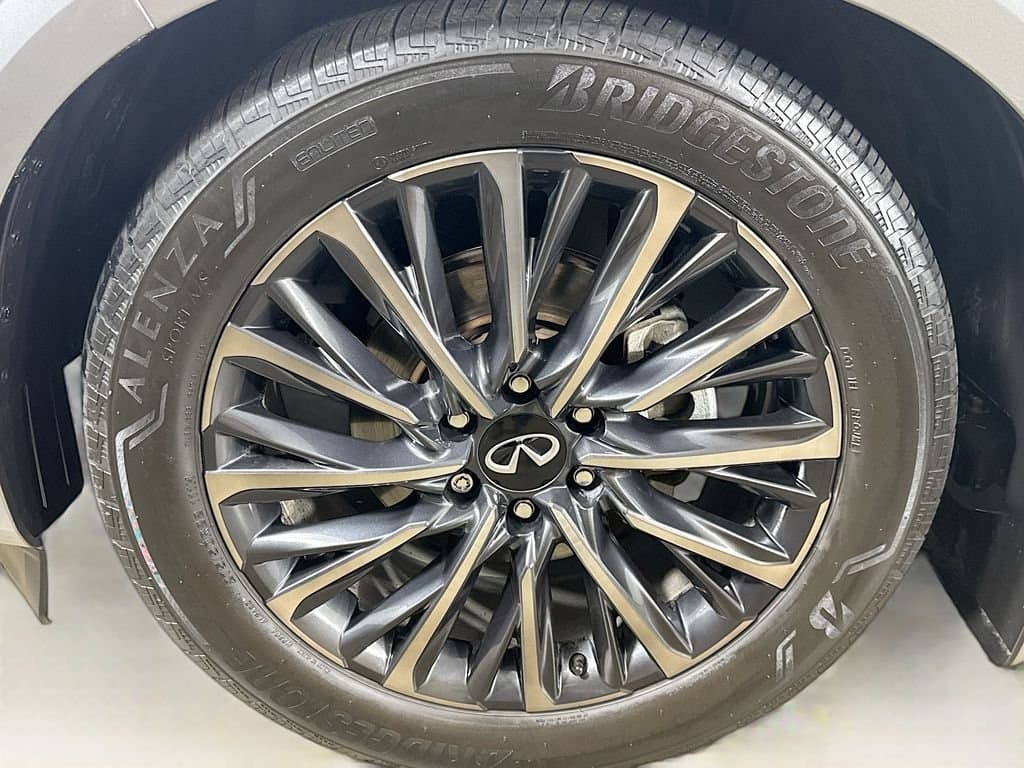 2025 INFINITI QX80 - Image 44