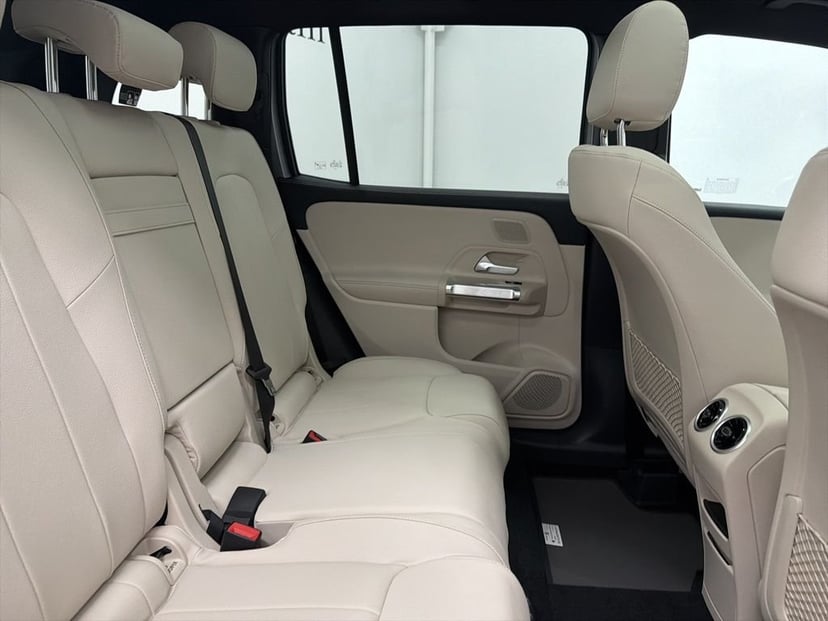 2026 Mercedes-Benz GLB - Image 27