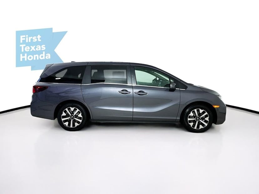 2026 Honda Odyssey - Image 8