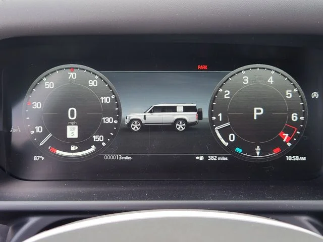 2026 Land Rover Defender 130 - Image 14
