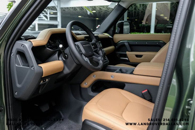 2026 Land Rover Defender 110 - Image 2
