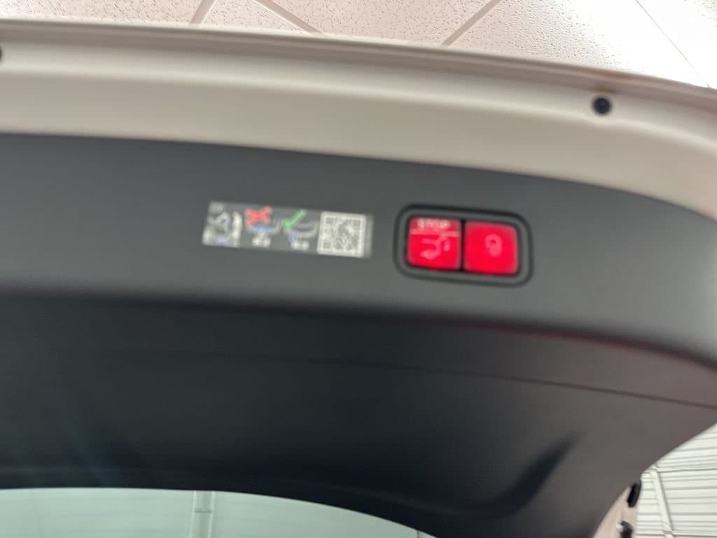 2026 MERCEDES-BENZ GLC - Image 26