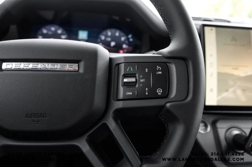2026 Land Rover Defender 110 - Image 17