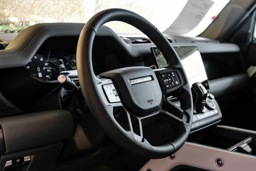 2026 Land Rover Defender 110 - Image 14