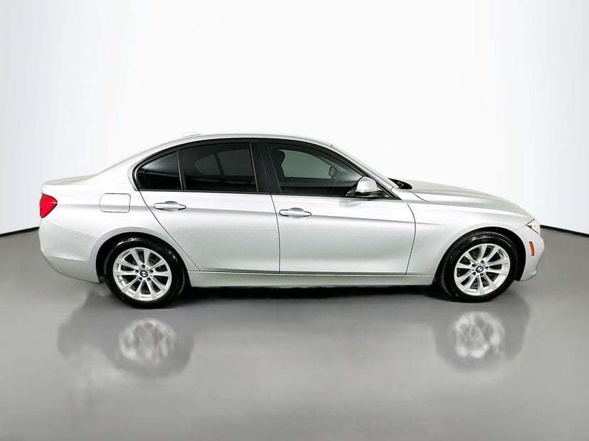 2016 BMW 3 Series - Image 4