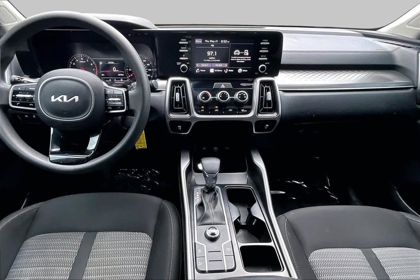 2022 Kia Sorento - Image 15