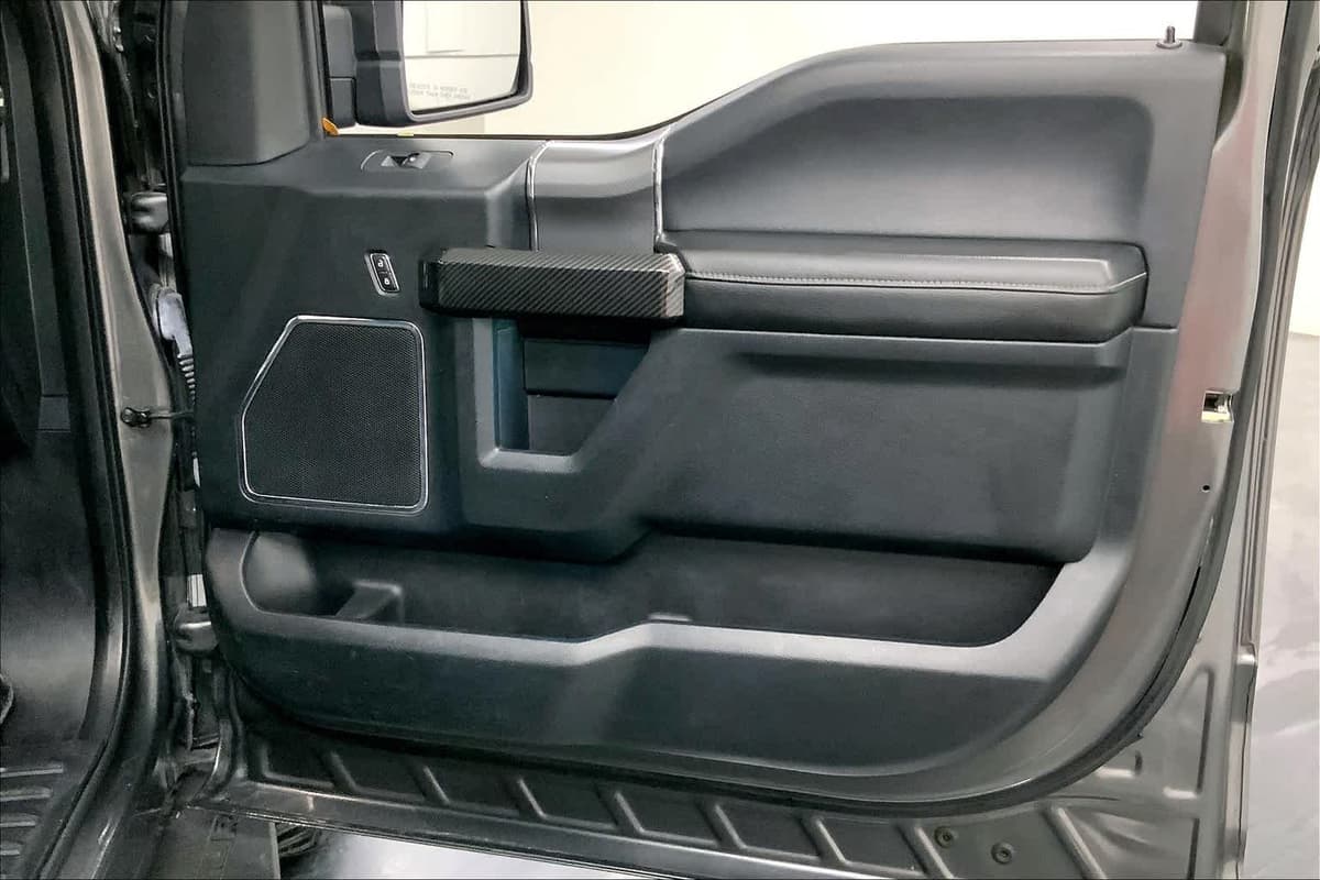 2016 Ford F-150 - Image 19