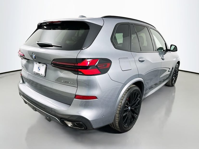 2026 BMW X5 - Image 5