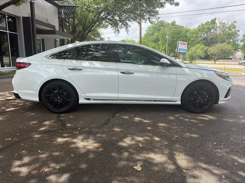 2018 Hyundai Sonata - Image 8