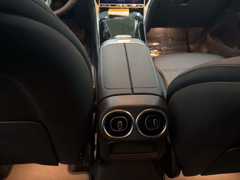 2026 Mercedes-Benz GLC - Image 23