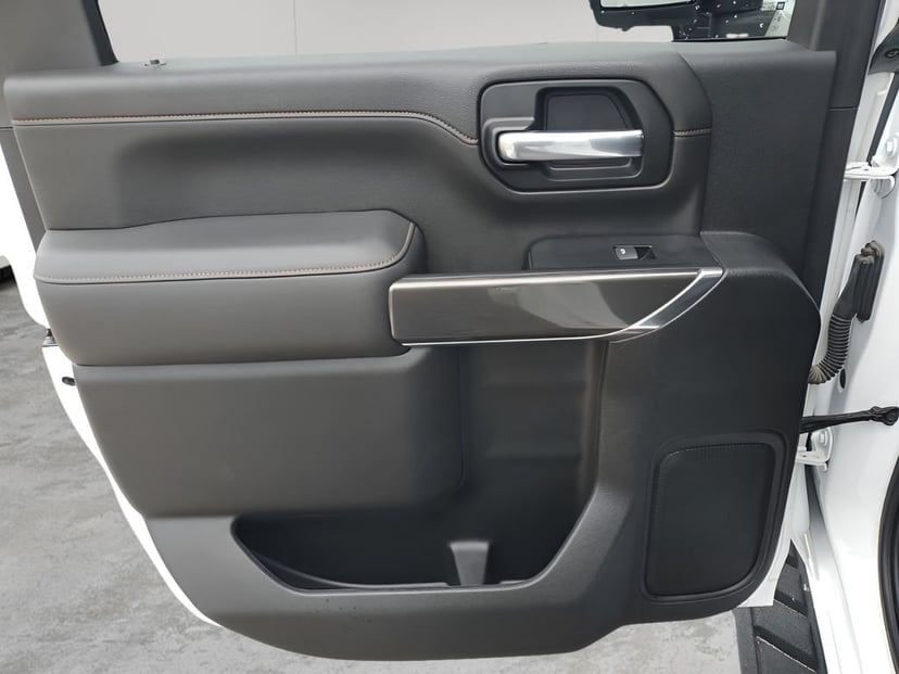 2023 GMC Sierra 2500HD - Image 17