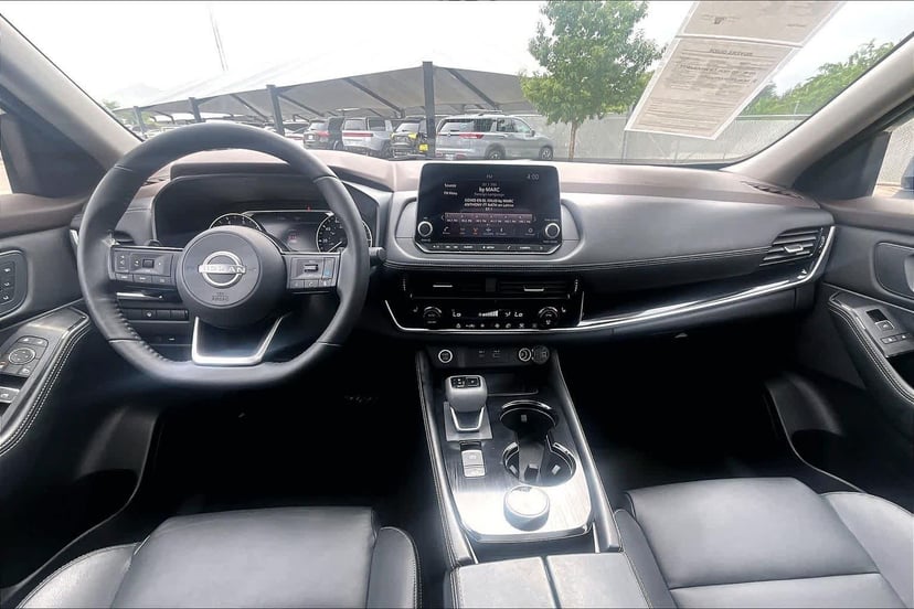 2023 Nissan Rogue - Image 16
