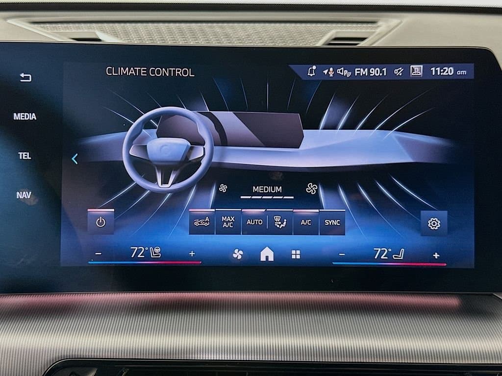 2025 BMW X1 - Image 15