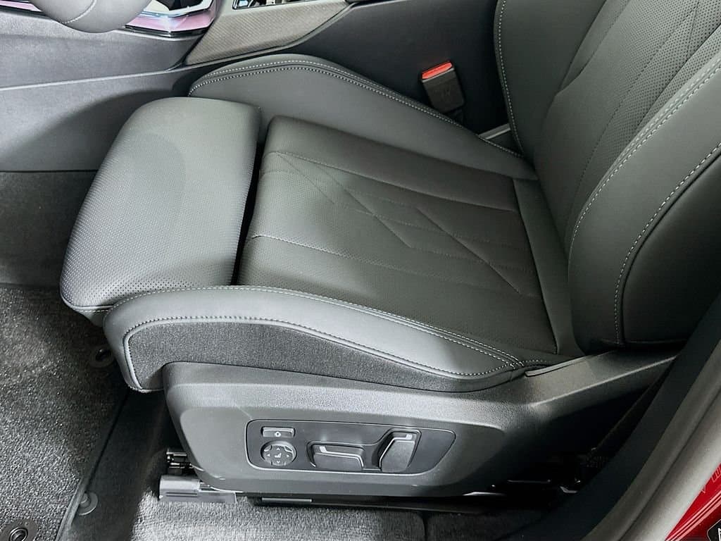 2025 BMW X3 - Image 21