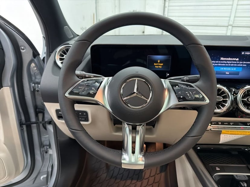 2026 Mercedes-Benz GLA - Image 15