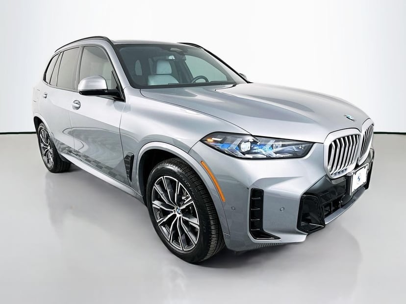 2025 BMW X5 - Image 3