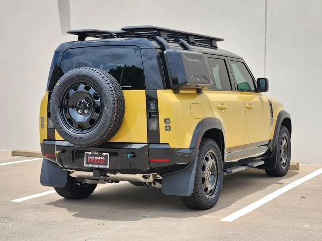 2026 Land Rover Defender 110 - Image 7