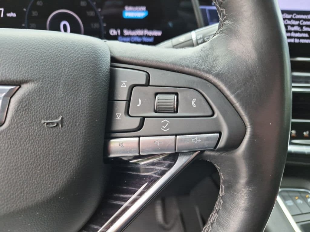 2022 Cadillac Escalade - Image 35