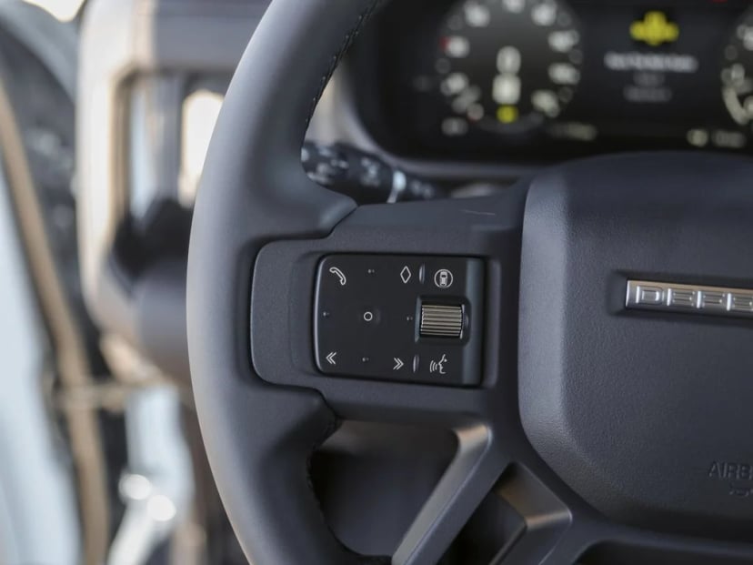 2026 Land Rover Defender 110 - Image 20
