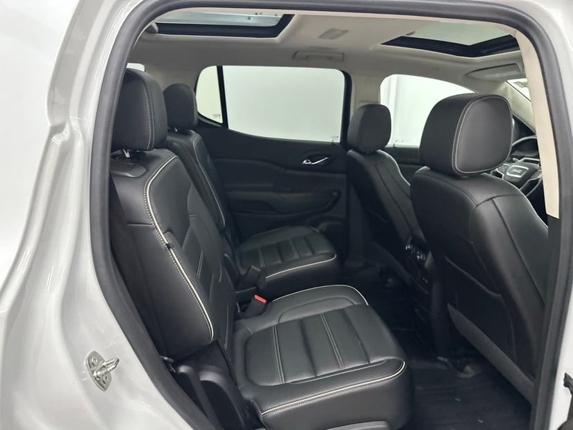 2021 GMC Acadia - Image 20