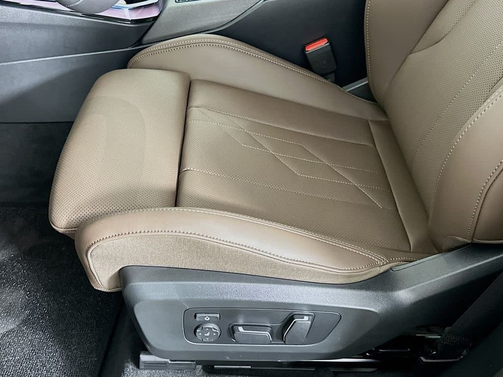 2025 BMW X3 - Image 21