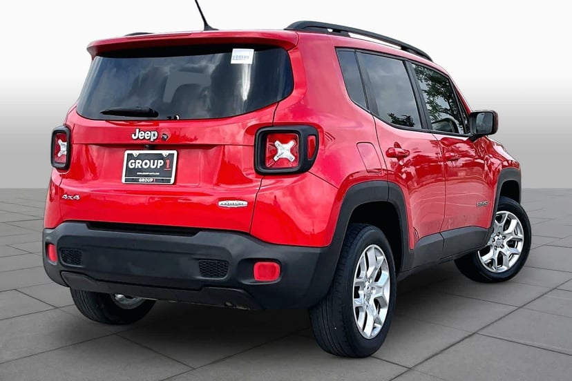 2016 Jeep Renegade - Image 13