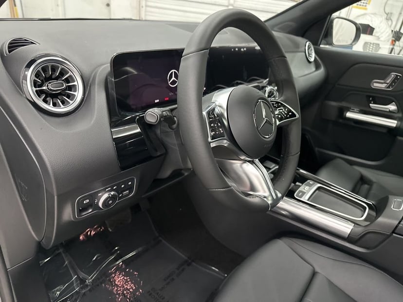 2026 Mercedes-Benz GLA - Image 13