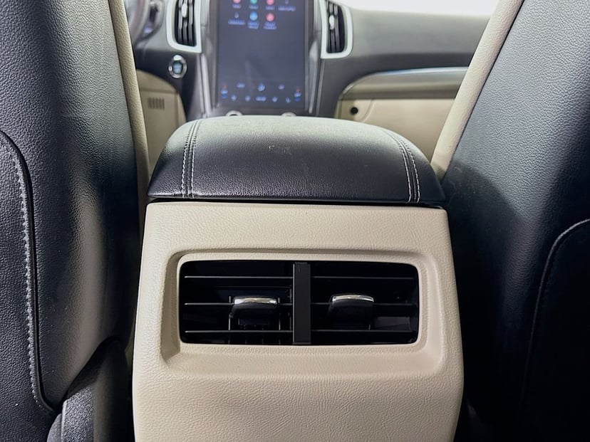 2022 Ford Edge - Image 30