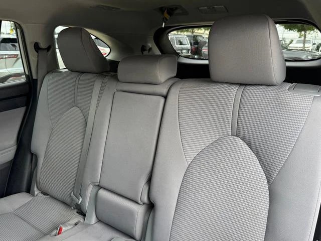 2023 Toyota Highlander - Image 55