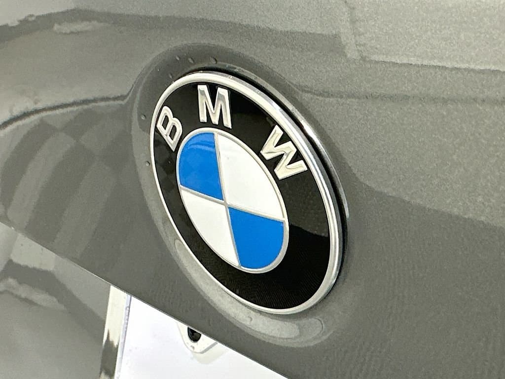 2026 BMW 3 Series - Image 22