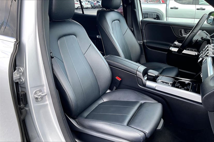 2023 Mercedes-Benz EQB 300 - Image 8