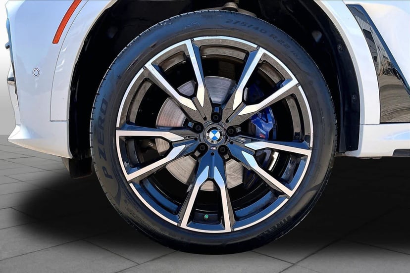 2020 BMW X7 - Image 9