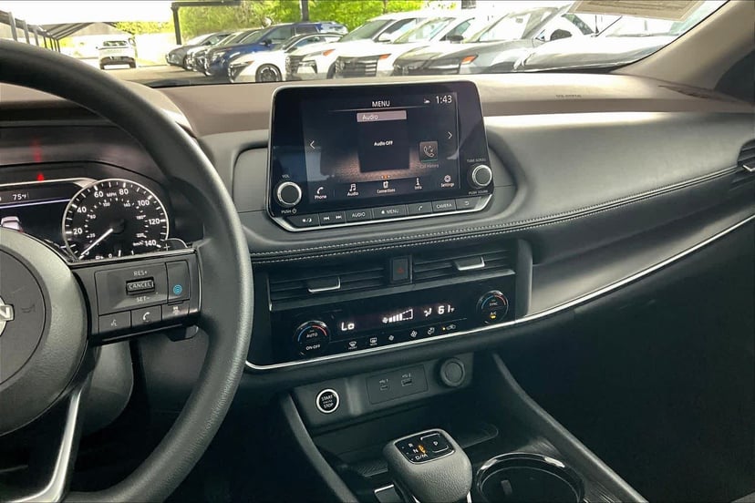 2023 Nissan Rogue - Image 7