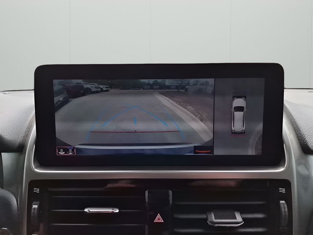 2022 Lexus GX - Image 44