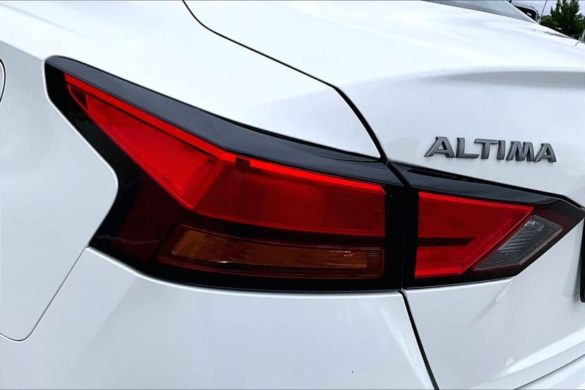 2025 Nissan Altima - Image 29