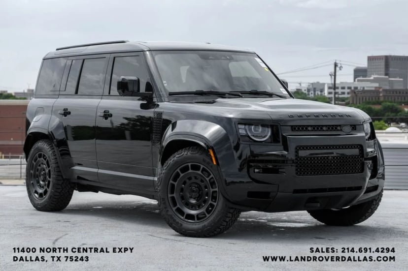 2026 Land Rover Defender 110 - Image 6