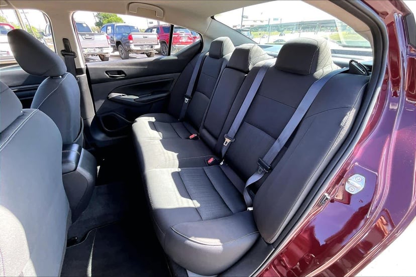 2025 Nissan Altima - Image 21